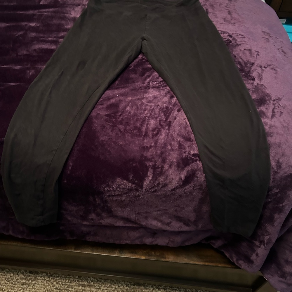 Ladies comfy large black leggings